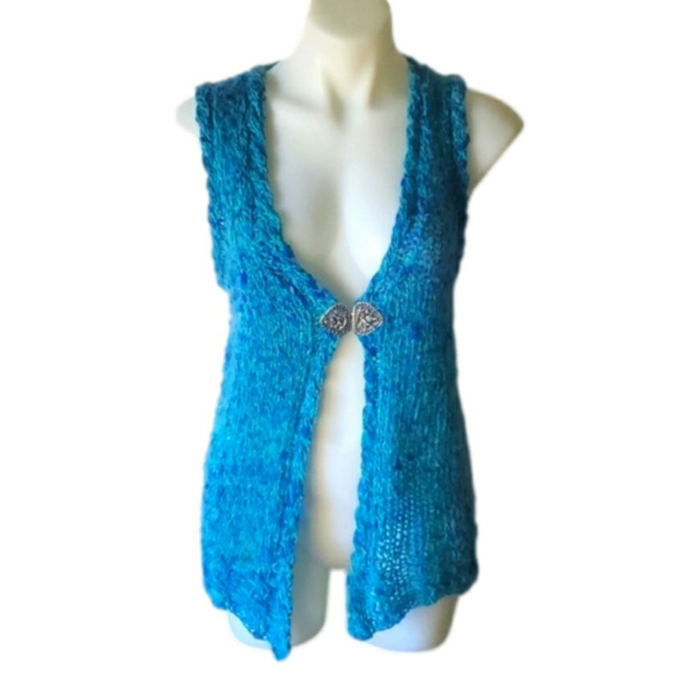 Helen Couture Artistique turquoise knit vest with silver broach closure